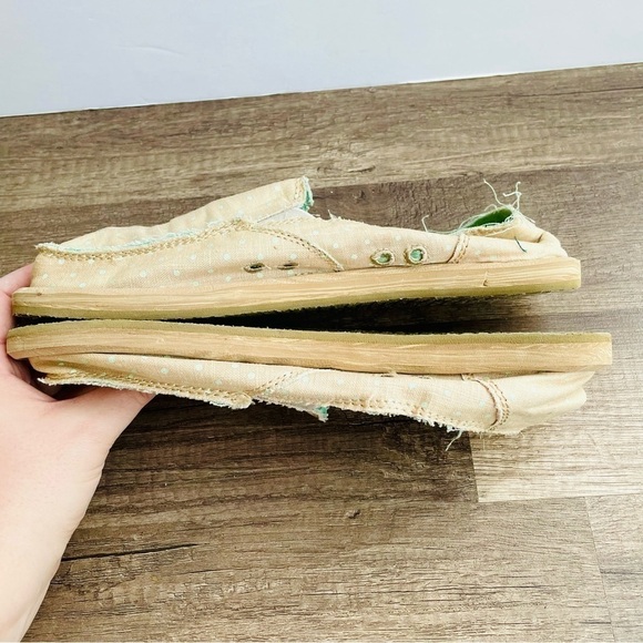 Sanuk Beige Canvas Slip On Loafers Size 9 - Picture 2 of 6